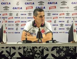 Jorginho durante entrevista coletiva após empate com o Luverdense